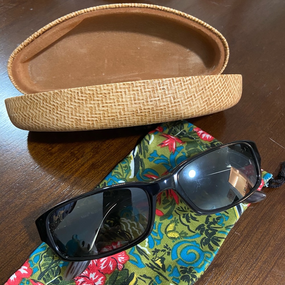 NWOT MAUI JIM Atoll Brown Sunglasses